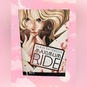 Maximum Ride Graphic Novel - Volume 1 - James Patterson